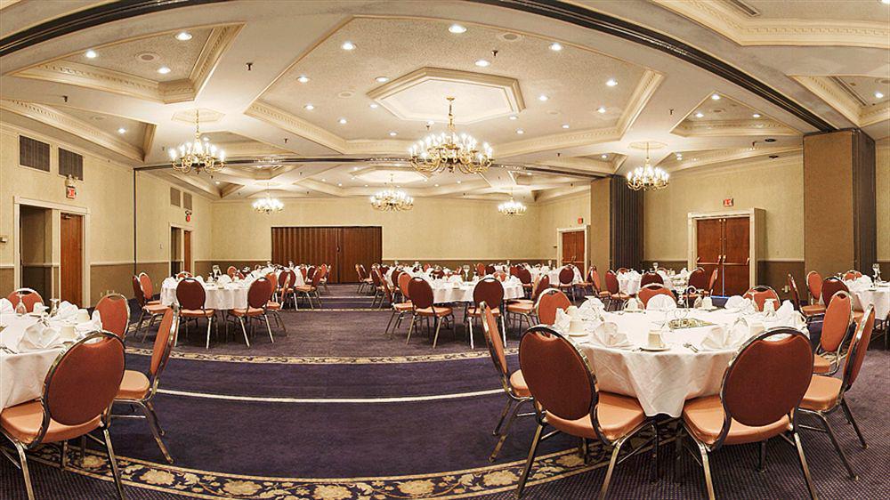 Delta Hotels By Marriott Helena Colonial Екстериор снимка